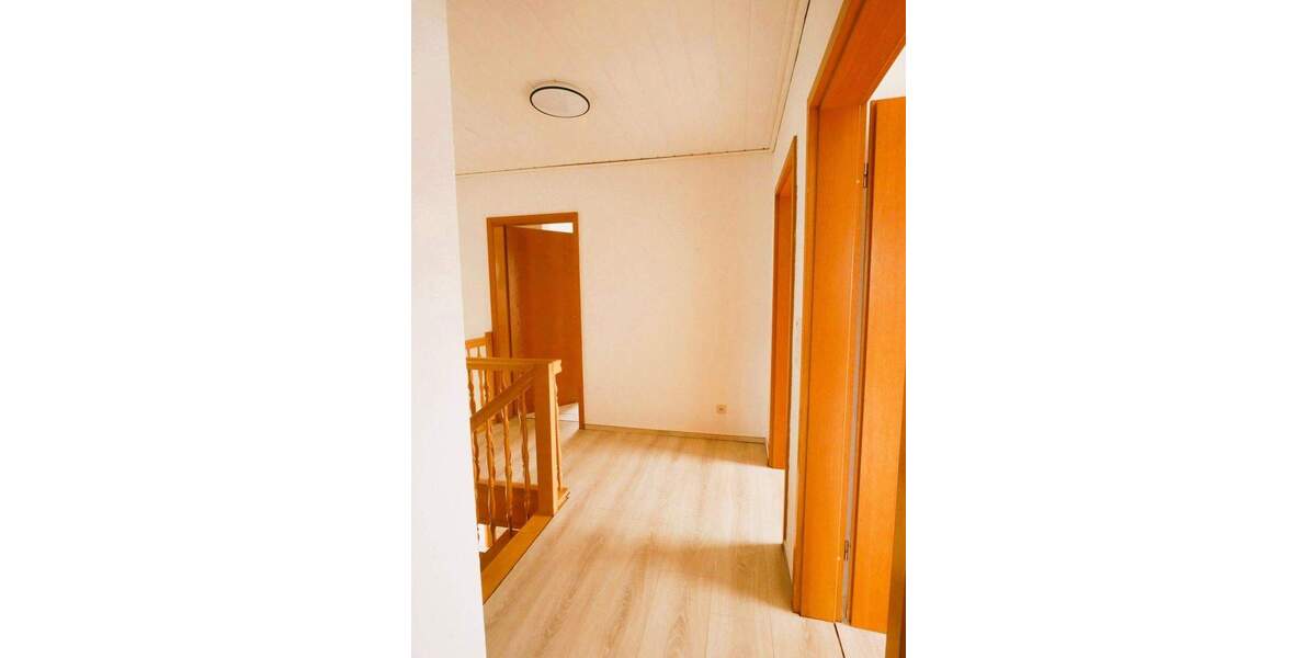 Einfamilienhaus Heiningen - 4 Zimmer, 140 m&sup2;, 385.000&euro; | Angebot:25679274