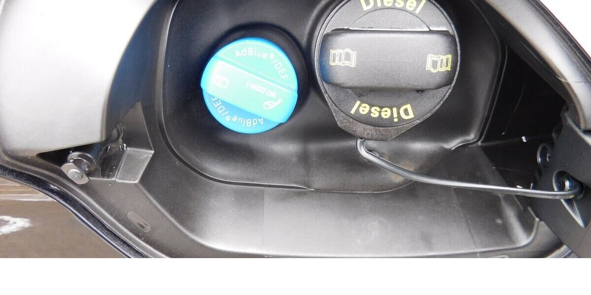 VW Passat 2.0 Bussiness BMT TDI Standhei.Navi Klima 36.500 km 22.990 &euro; Vordorf 38533