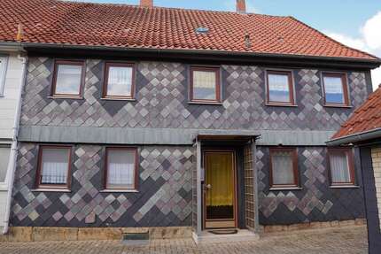 Haus Salzgitter Ortschaft Südost - 6 Zimmer, 180 m&sup2;, 186.000&euro; | Angebot:26037379