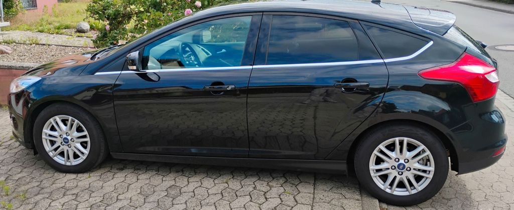 Ford Focus 75.000 km 11.500 &euro; Königslutter am Elm 38154