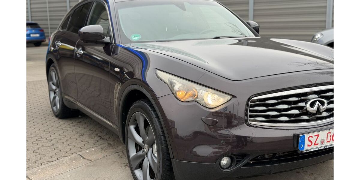INFINITI FX 216.500 km 11.900 &euro; Salzgitter 38229