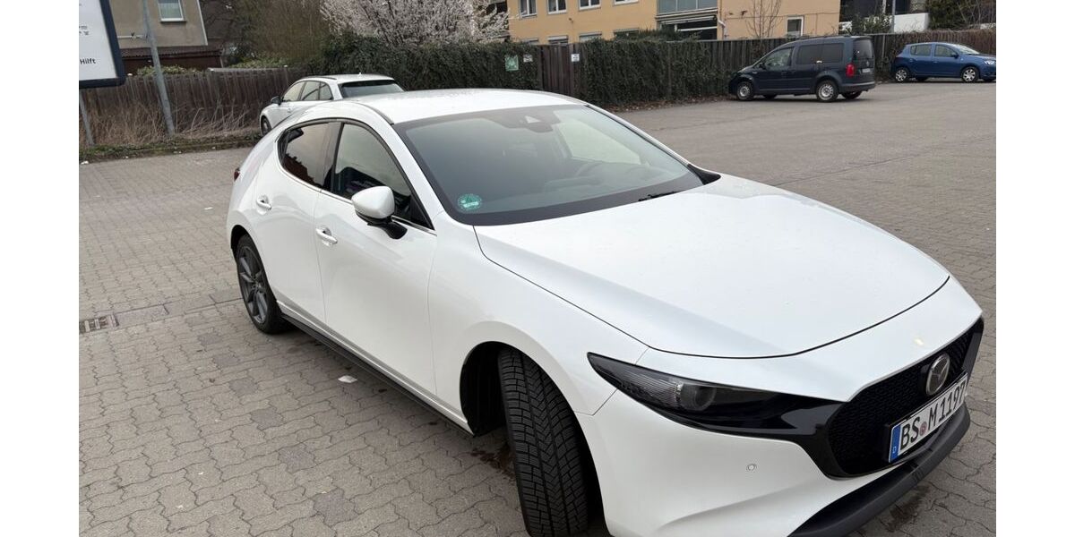 Mazda 3 94.100 km 15.250 &euro; Braunschweig 38120