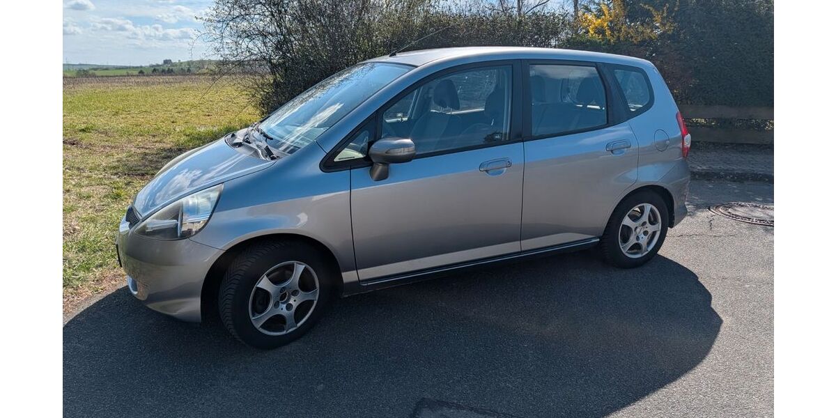 Honda Jazz 153.000 km 3.000 &euro; Wolfenbüttel 38300