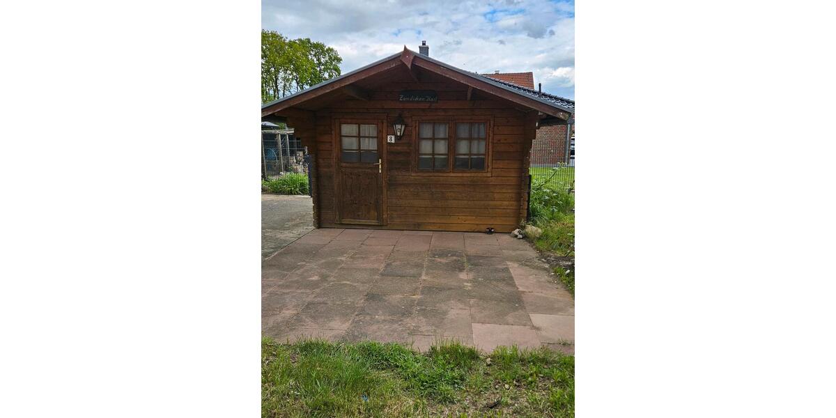 Einfamilienhaus Hillerse - 8 Zimmer, 220 m&sup2;, 1.400&euro; | Angebot:26635930