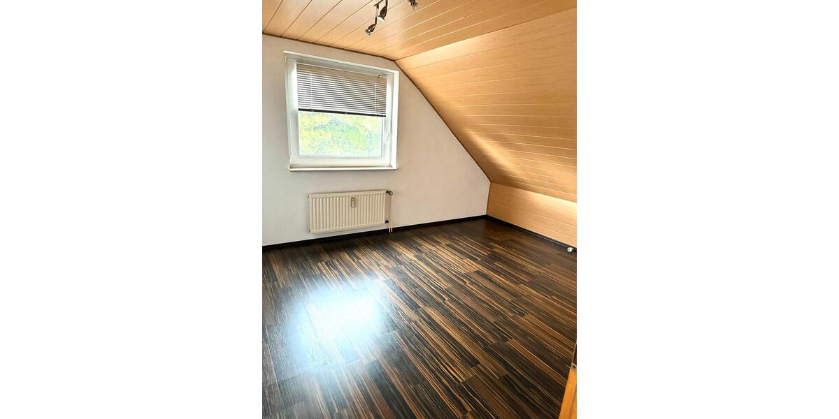 Doppelhaushälfte Salzgitter Ortschaft Südost - 8 Zimmer, 195 m&sup2;, 269.000&euro; | Angebot:24093043