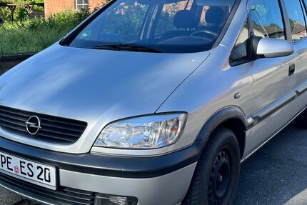 Opel Zafira 219.000 km 2.599 &euro; Peine 31226