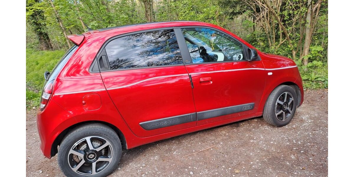 Renault Twingo 82.000 km 8.800 &euro; Peine 31224