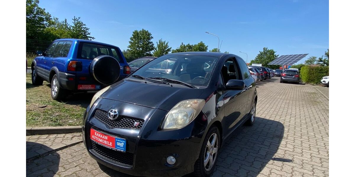 Toyota Yaris 107.000 km 5.950 &euro; Goslar 38644