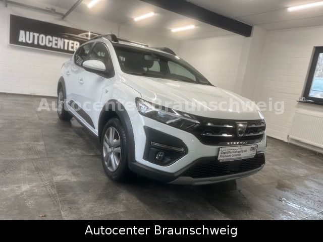 Dacia Sandero 74.200 km 9.990 &euro; Braunschweig 38112