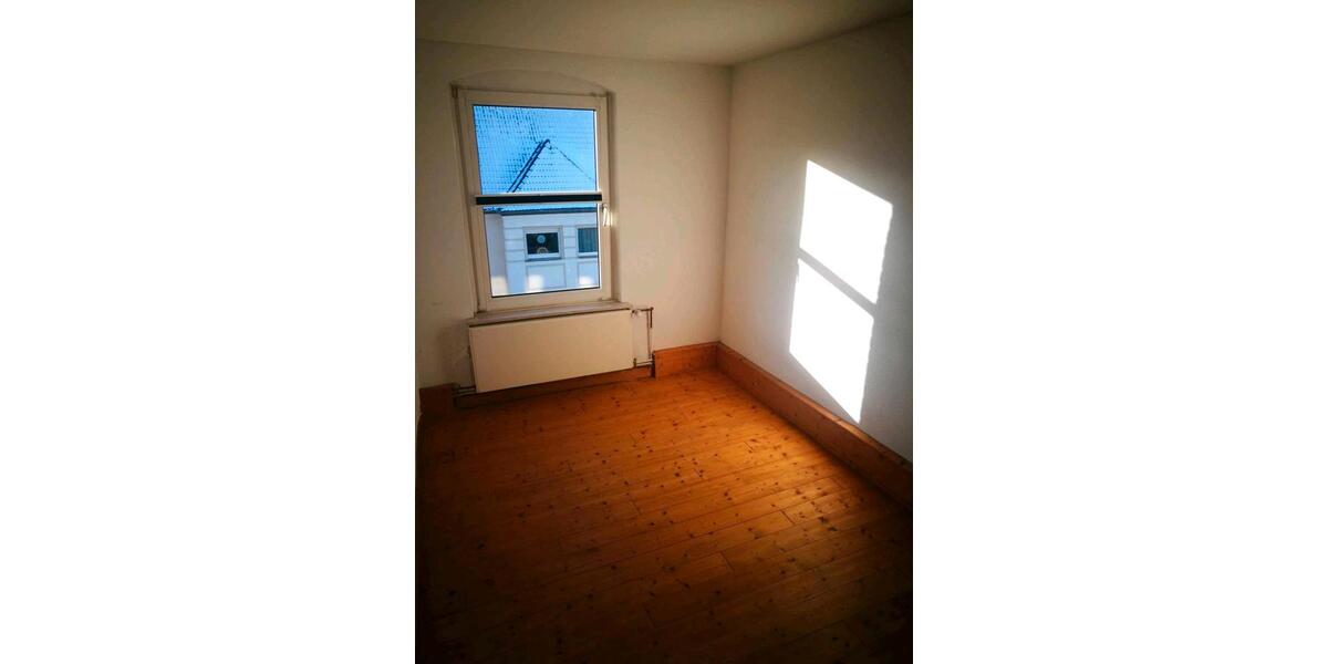 Dachgeschoßwohnung Wolfenbüttel Ahlum - 3 Zimmer, 75 m&sup2;, 750&euro; | Angebot:26561258