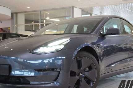 Tesla Model 3 29.650 km 30.800 &euro; Schöningen 38364