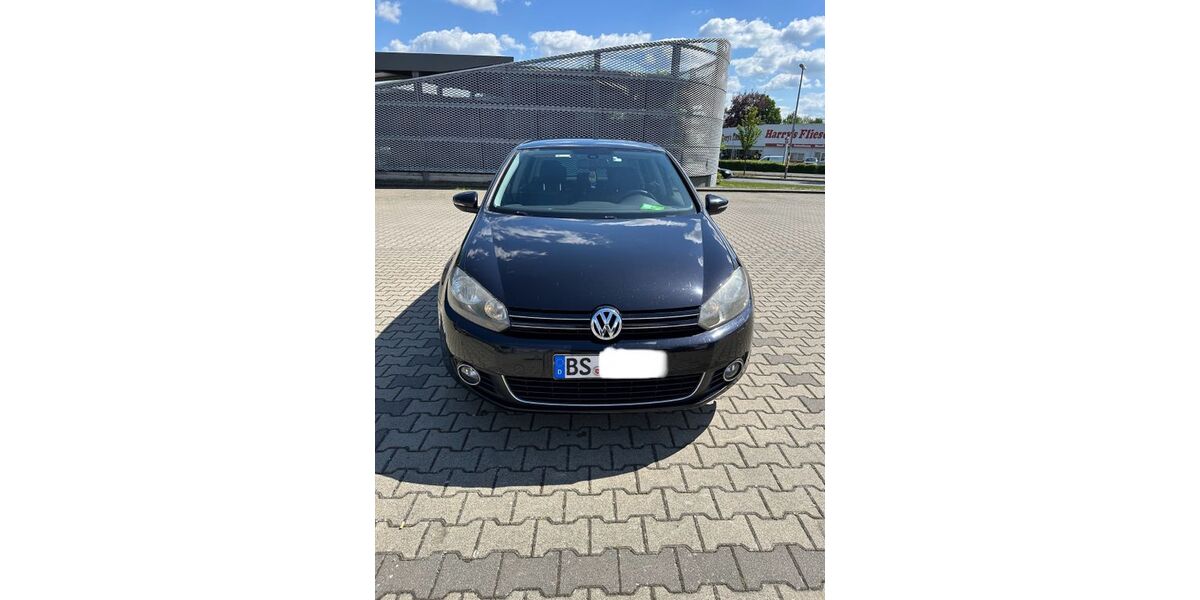 VW Golf 177.000 km 5.899 &euro; Braunschweig 38100