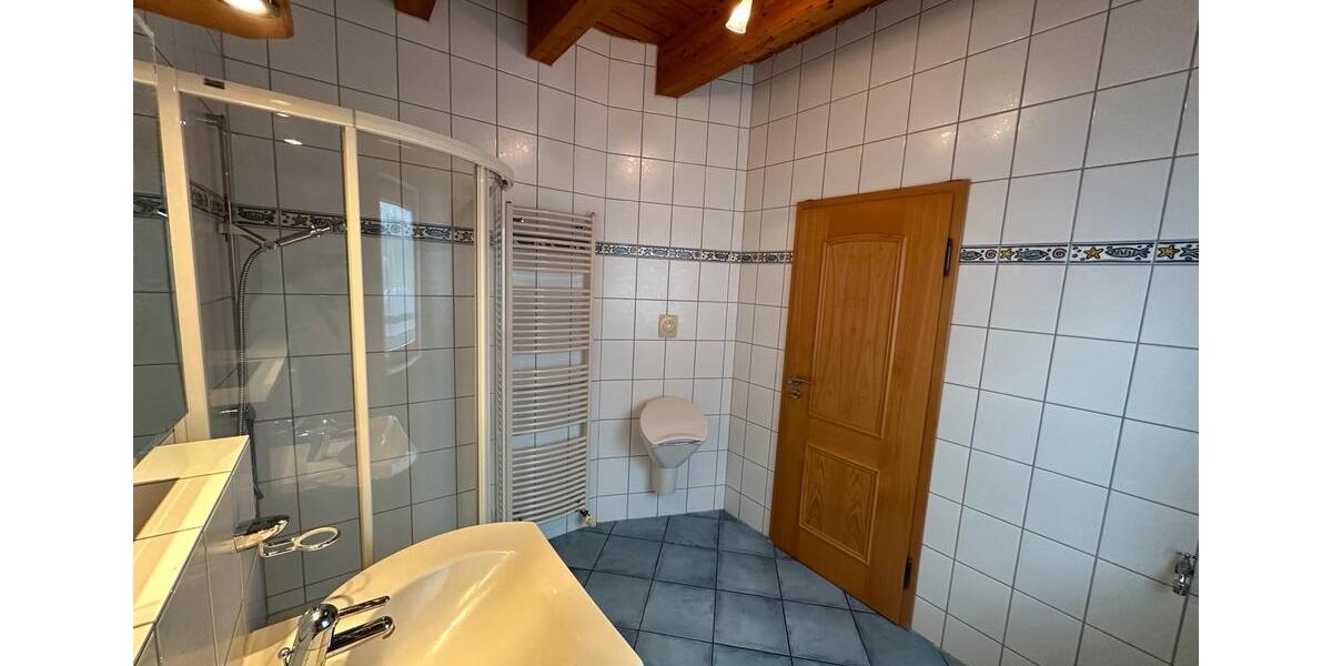 Doppelhaushälfte Rötgesbüttel - 4 Zimmer, 147 m&sup2;, 1.350&euro; | Angebot:26582093