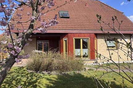 Haus Sickte - 6 Zimmer, 162 m&sup2;, 449.000&euro; | Angebot:26155582