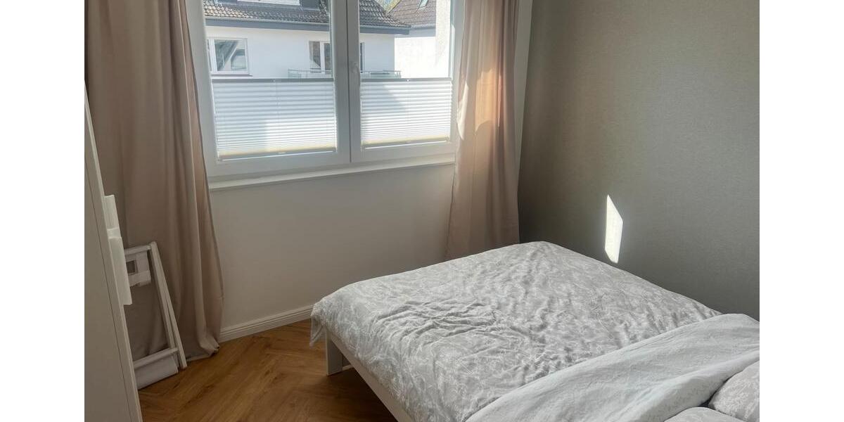 Etagenwohnung Braunschweig Lehndorf-Watenbüttel - 4 Zimmer, 150 m&sup2;, 2.700&euro; | Angebot:25948877