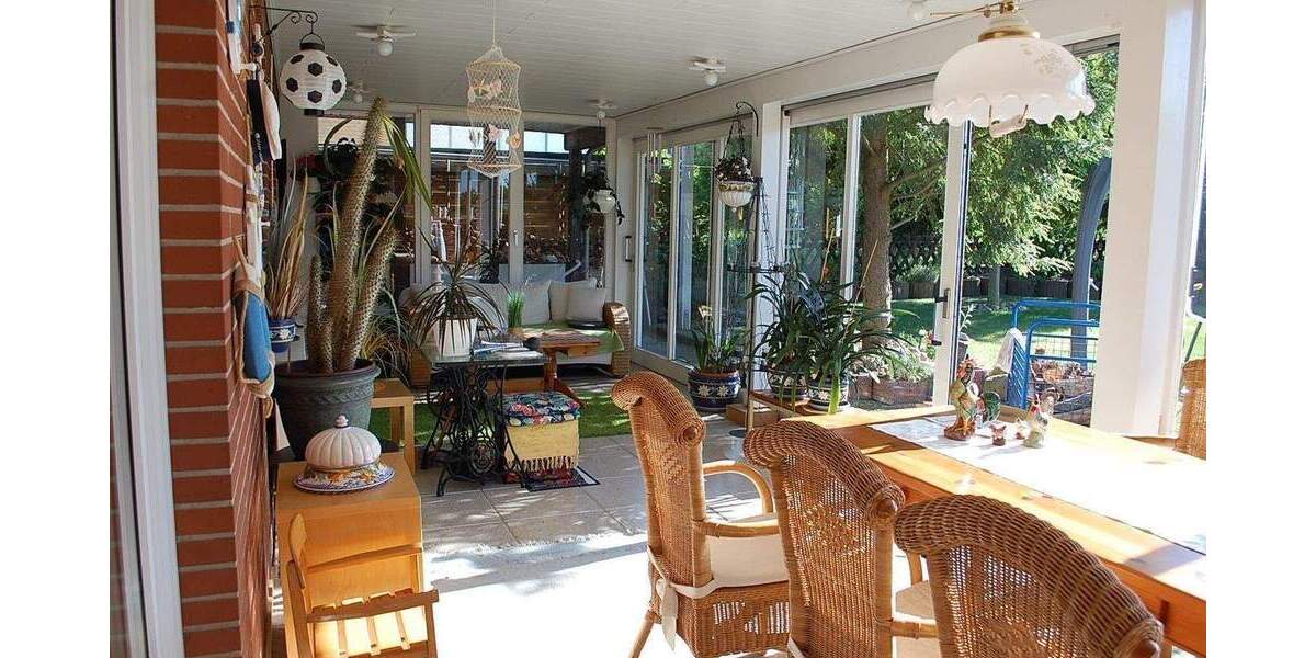 Einfamilienhaus Salzgitter Lebenstedt - 8 Zimmer, 208 m&sup2;, 419.900&euro; | Angebot:26202289