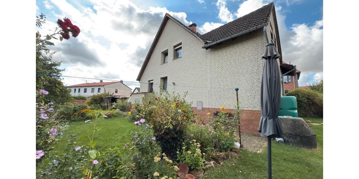 Einfamilienhaus Sickte - 7 Zimmer, 130 m&sup2;, 275.000&euro; | Angebot:25839981