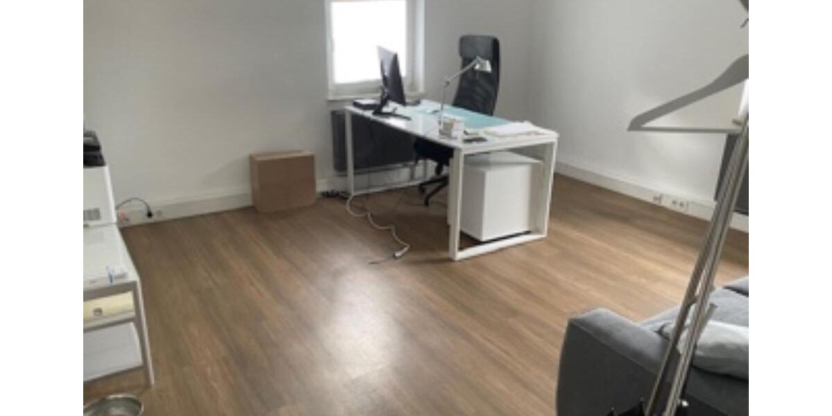 Gewerbeobjekt Schwülper - 8 Zimmer, 230 m&sup2;, 2.500&euro; | Angebot:24617147