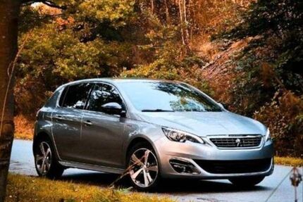 Peugeot 308 111.750 km 9.599 &euro; Langelsheim 38685