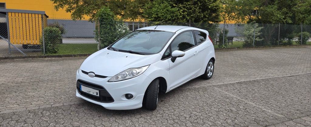 Ford Fiesta 176.000 km 3.400 &euro; Vechelde 39159