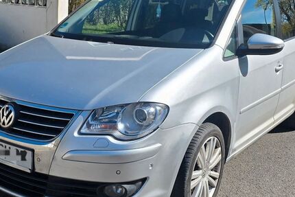 VW Touran 326.000 km 3.750 &euro; Braunschweig 38100