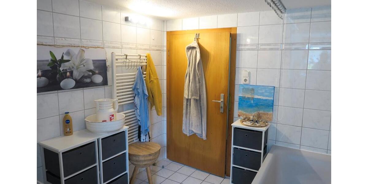 Einfamilienhaus Liebenburg - 16 Zimmer, 240 m&sup2;, 135.000&euro; | Angebot:27089282
