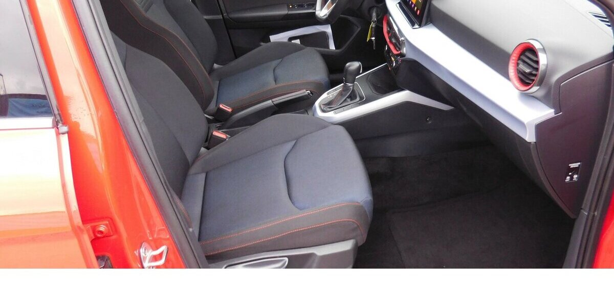 Seat Arona 1.0 FR-Line TSI BMT DSG Navi Klima Alu 14.600 km 17.990 &euro; Vordorf 38533