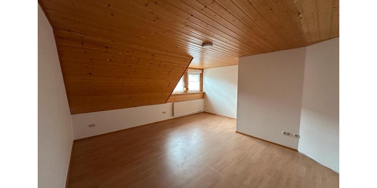 Doppelhaushälfte Rötgesbüttel - 4 Zimmer, 147 m&sup2;, 1.450&euro; | Angebot:25957149