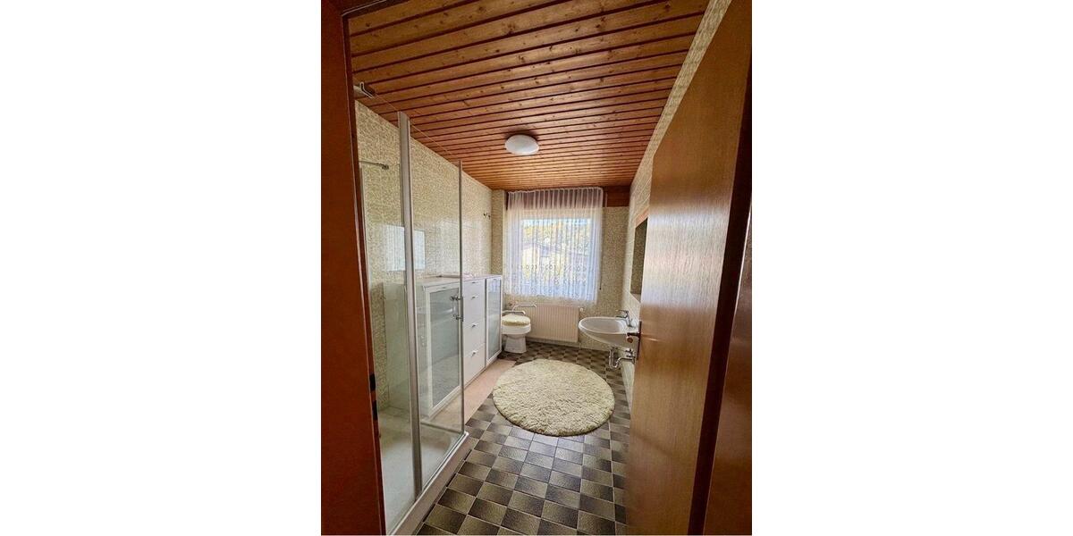 Einfamilienhaus Schwülper - 4 Zimmer, 107 m&sup2;, 1.600&euro; | Angebot:26563424