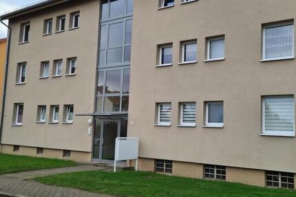 Wohnung Schöningen - 3 Zimmer, 67 m&sup2;, 480&euro; | Angebot:18577741