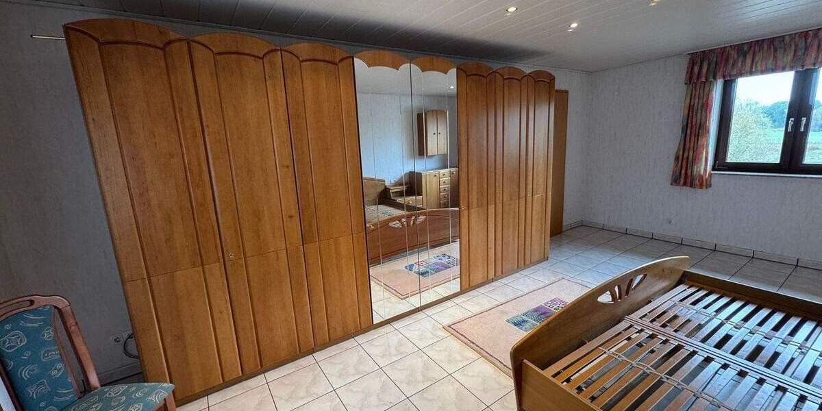 Mehrfamilienhaus, Wohnhaus Braunschweig Veltenhof - 6 Zimmer, 300 m&sup2;, 498.000&euro; | Angebot:25776123