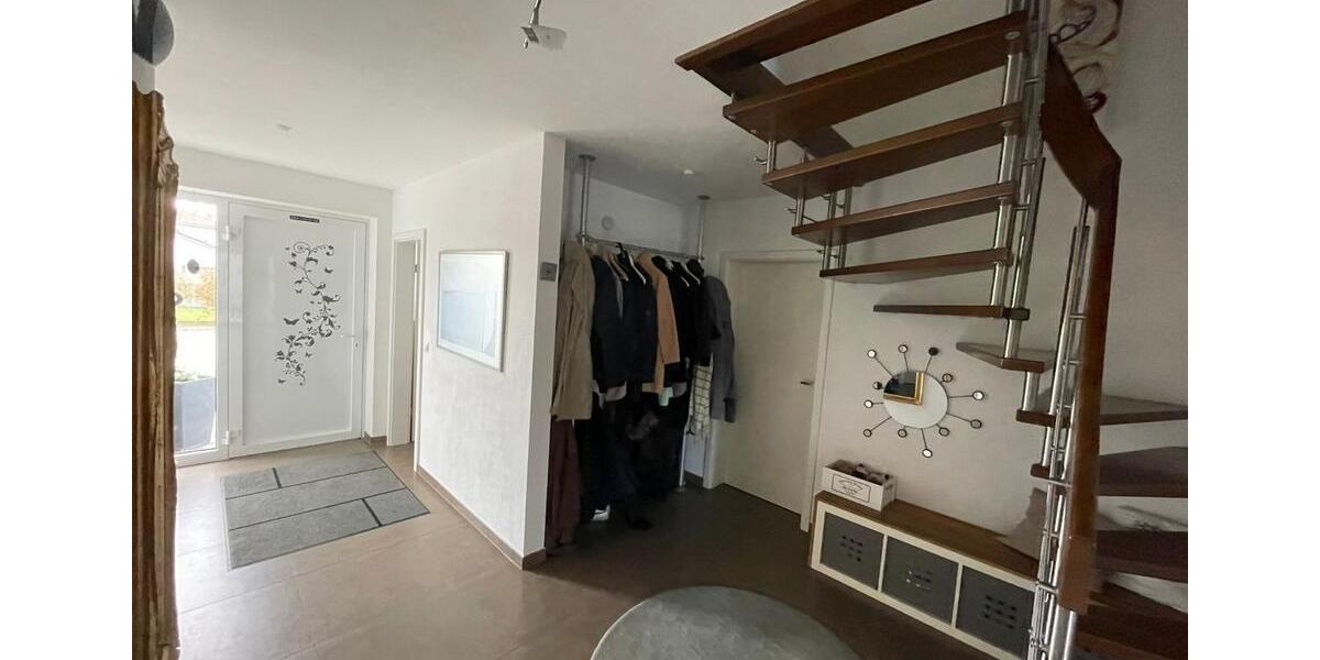 Einfamilienhaus Schwülper - 7 Zimmer, 197 m&sup2;, 749.000&euro; | Angebot:25887689