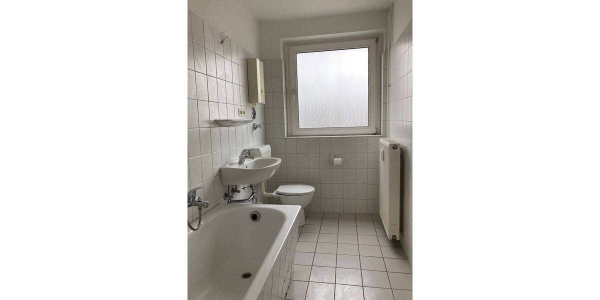 Etagenwohnung Salzgitter Lebenstedt - 3 Zimmer, 57 m&sup2;, 335&euro; | Angebot:26751177