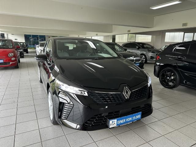 Renault Clio 8.935 km 18.931 &euro; Salzgitter 38228