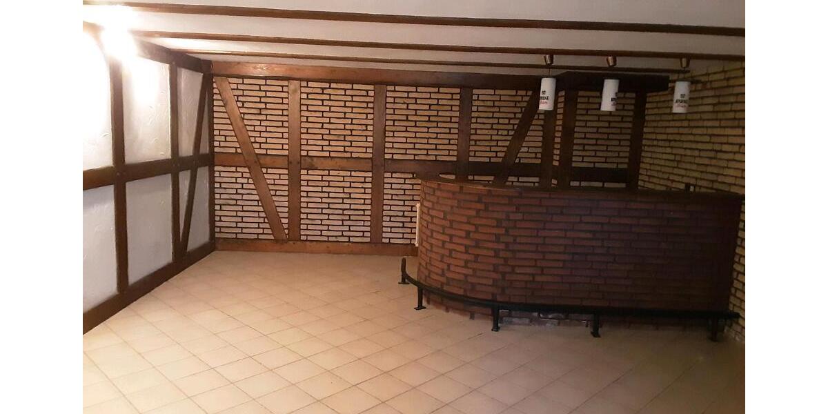 Einfamilienhaus Wendeburg - 10 Zimmer, 220 m&sup2;, 335.000&euro; | Angebot:26006110