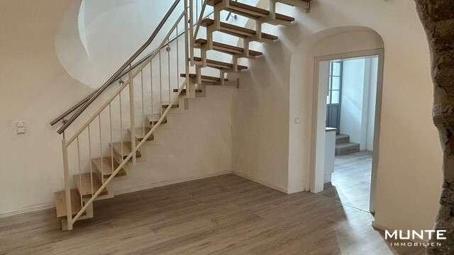 Etagenwohnung Denkte - 7 Zimmer, 208 m&sup2;, 1.554&euro; | Angebot:22138382