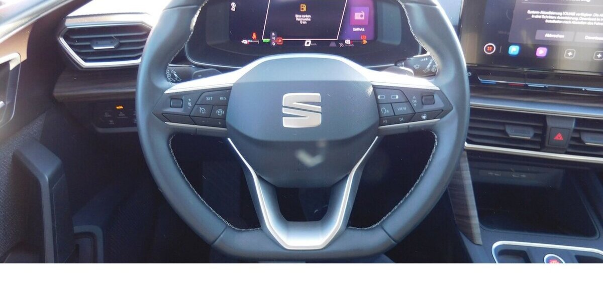 Seat Leon 1.4 Styl TSI Xxcellence DSG Hybrid/Benzin 27.500 km 18.990 &euro; Vordorf 38533