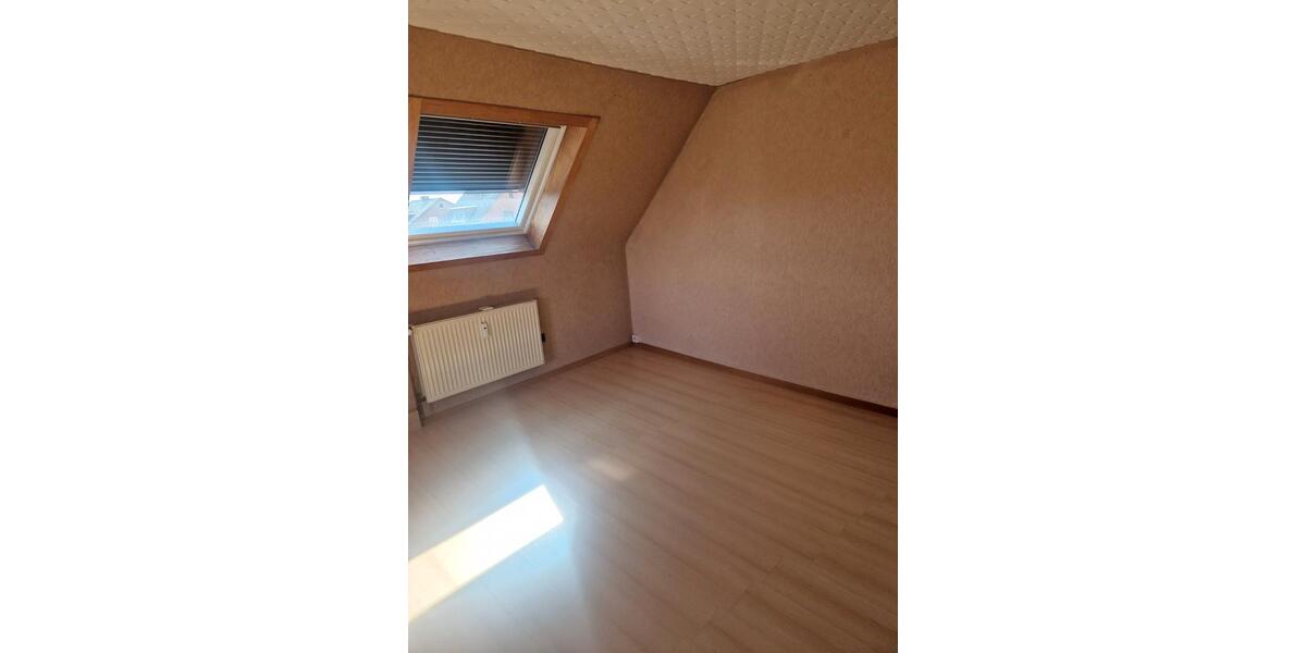 Dachgeschoßwohnung Ilsede Adenstedt - 2 Zimmer, 50 m&sup2;, 340&euro; | Angebot:26687083