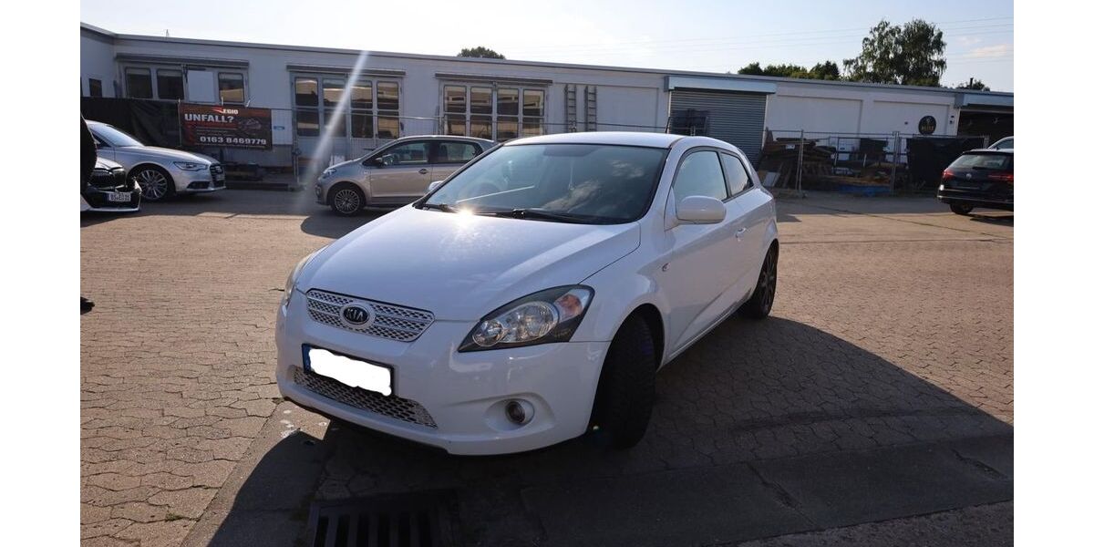 Kia pro ceed / ProCeed 209.000 km 2.500 &euro; Braunschweig 38122