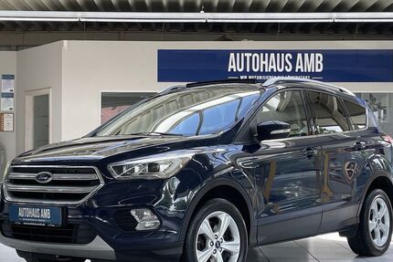 Ford Kuga 242.981 km 8.990 &euro; Braunschweig 38122