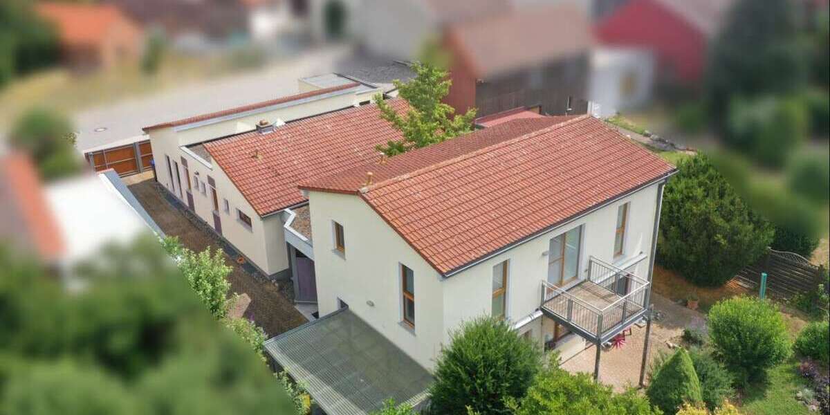 Einfamilienhaus Hessen Hessen - 7 Zimmer, 237 m&sup2;, 299.000&euro; | Angebot:21847850
