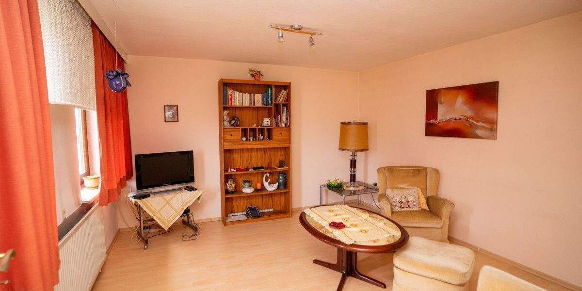 Doppelhaushälfte Liebenburg Groß Döhren - 9 Zimmer, 220 m&sup2;, 195.000&euro; | Angebot:25799585