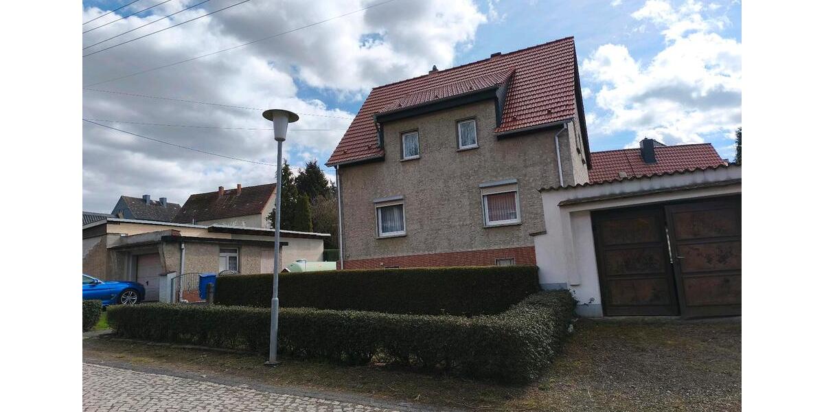 Einfamilienhaus Liebenburg - 7 Zimmer, 130 m&sup2;, 99.000&euro; | Angebot:26114496