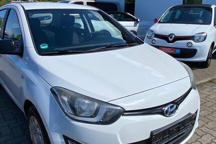 Hyundai i20 323.000 km 1.900 &euro; Goslar 38644