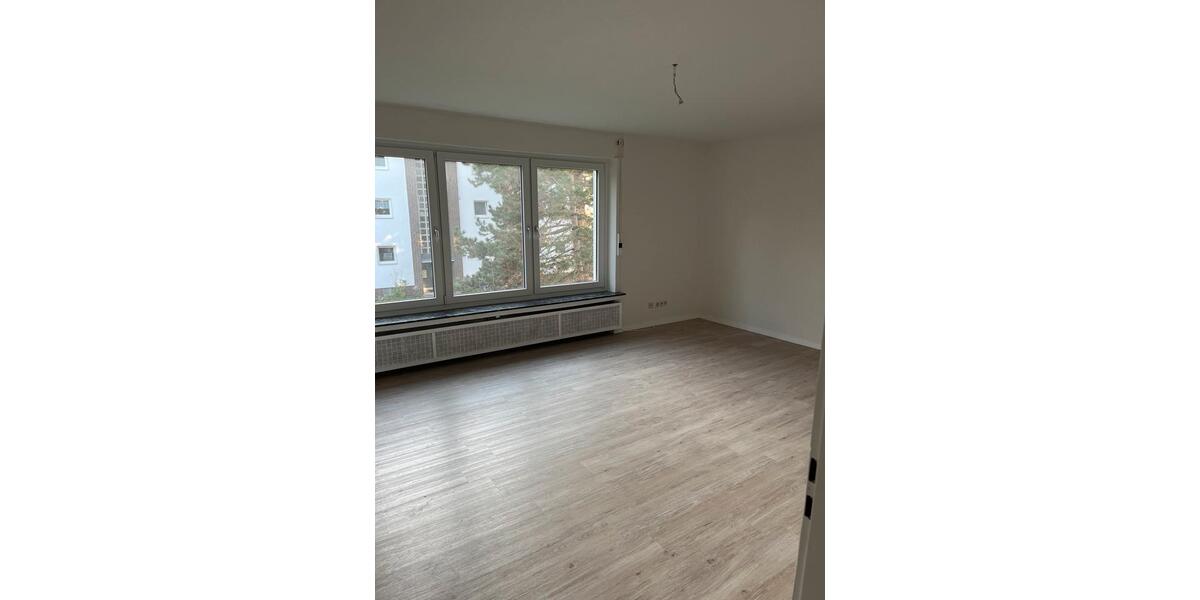 Etagenwohnung Peine - 3.5 Zimmer, 94 m&sup2;, 1.100&euro; | Angebot:26044097