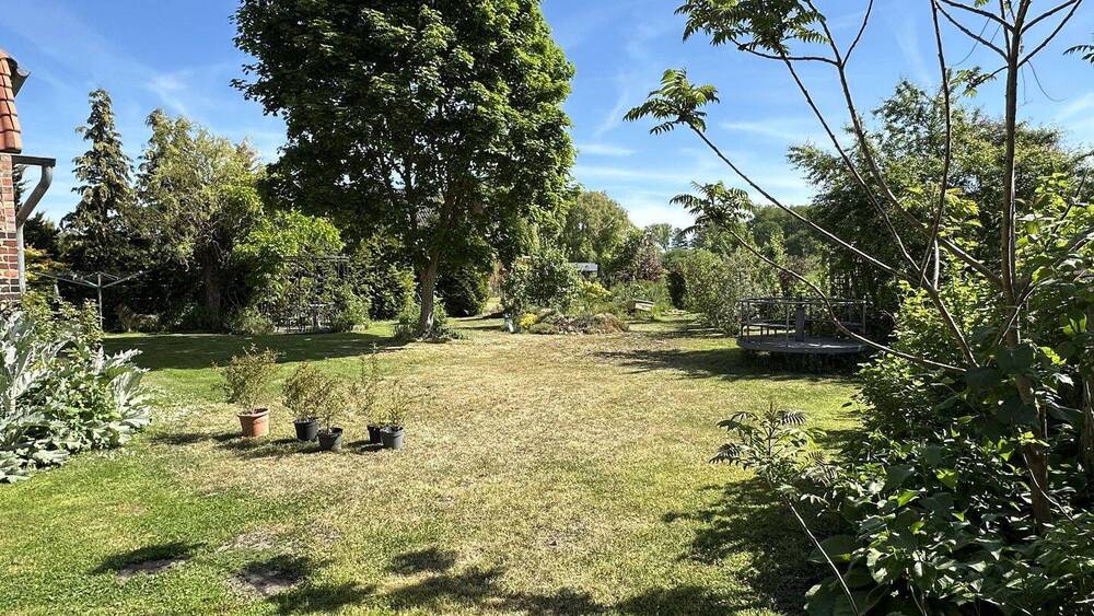 Mehrfamilienhaus, Wohnhaus Rötgesbüttel - 5 Zimmer, 200 m&sup2;, 375.000&euro; | Angebot:25755926