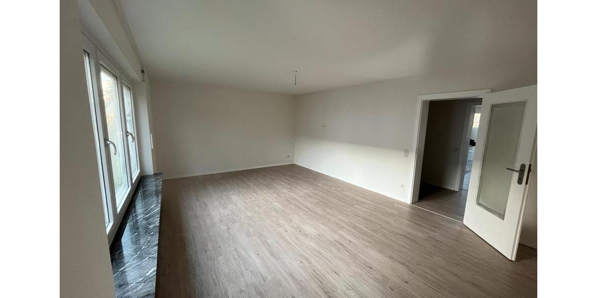 Etagenwohnung Peine - 3.5 Zimmer, 94 m&sup2;, 1.100&euro; | Angebot:26044097