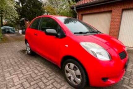 Toyota Yaris 166.000 km 2.700 &euro; Salzgitter 38226