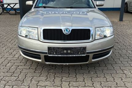 Skoda Superb 146.000 km 2.999 &euro; Salzgitter 38226