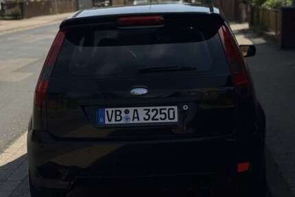 Ford Fiesta 269.000 km 1.250 &euro; Meine 38527